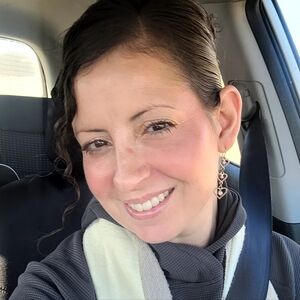 Meet your Posher, Crystal